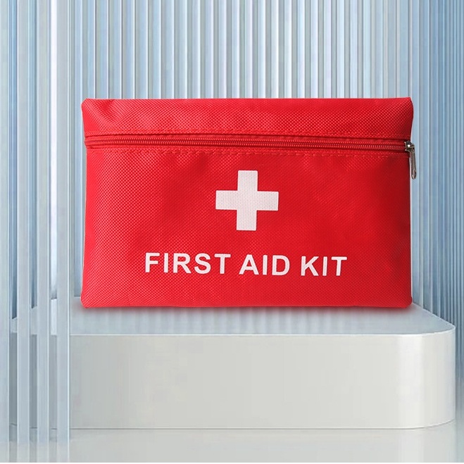 14-częściowy Zestaw Pierwszej  – First Aid Kit Camping recenzja i cena